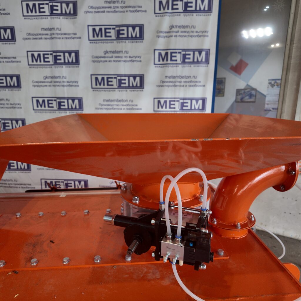 Смеситель для сухих смесей СС-2000/2